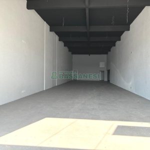 Loja com 240m², no bairro Santa Catarina em Caxias do Sul para Alugar