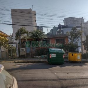 Casa com 120m², 4 dormitórios, 1 vaga, no bairro Cristo Redentor em Caxias do Sul para Comprar