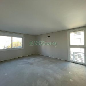 Apartamento com 234m², 3 dormitórios, 3 vagas, no bairro Exposição em Caxias do Sul para Comprar