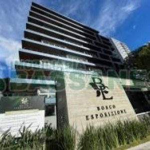 Apartamento com 234m², 3 dormitórios, 3 vagas, no bairro Exposição em Caxias do Sul para Comprar