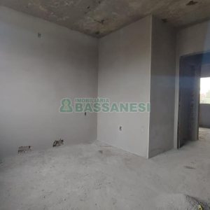 Sobrado com 147m², 3 dormitórios, 2 vagas, no bairro Jardim América em Caxias do Sul para Comprar