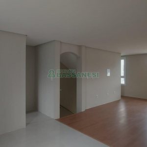 Sobrado com 147m², 3 dormitórios, 2 vagas, no bairro Jardim América em Caxias do Sul para Comprar