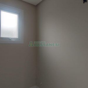 Sobrado com 147m², 3 dormitórios, 2 vagas, no bairro Jardim América em Caxias do Sul para Comprar