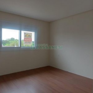 Sobrado com 147m², 3 dormitórios, 2 vagas, no bairro Jardim América em Caxias do Sul para Comprar