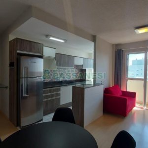Apto Mobiliado com 54m², 2 dormitórios, 1 vaga, no bairro De Lazzer em Caxias do Sul para Alugar