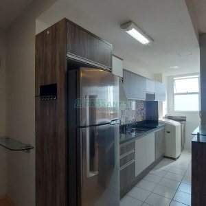 Apto Mobiliado com 54m², 2 dormitórios, 1 vaga, no bairro De Lazzer em Caxias do Sul para Alugar