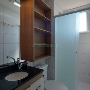 Apto Mobiliado com 54m², 2 dormitórios, 1 vaga, no bairro De Lazzer em Caxias do Sul para Alugar
