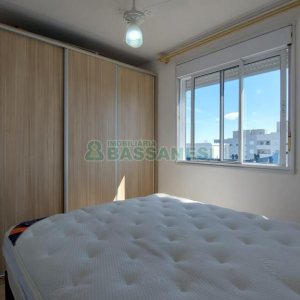 Apto Mobiliado com 54m², 2 dormitórios, 1 vaga, no bairro De Lazzer em Caxias do Sul para Alugar