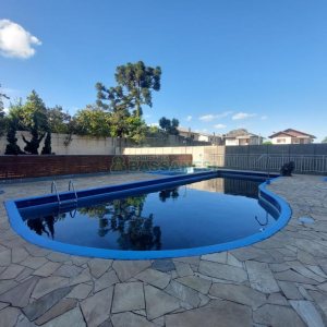 Apto Mobiliado com 60m², 2 dormitórios, 1 vaga, no bairro Lourdes em Caxias do Sul para Alugar