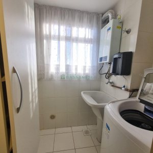 Apto Mobiliado com 60m², 2 dormitórios, 1 vaga, no bairro Lourdes em Caxias do Sul para Alugar