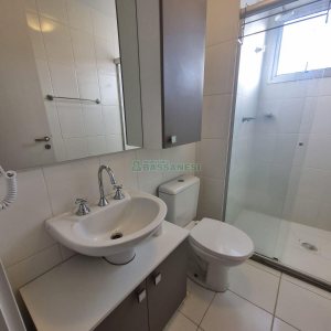 Apto Mobiliado com 60m², 2 dormitórios, 1 vaga, no bairro Lourdes em Caxias do Sul para Alugar