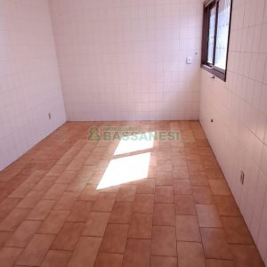 Apartamento com 93m², 2 dormitórios, 1 vaga, no bairro Lourdes em Caxias do Sul para Alugar