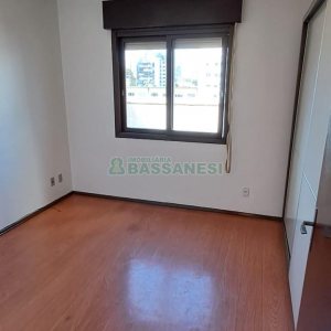 Apartamento com 93m², 2 dormitórios, 1 vaga, no bairro Lourdes em Caxias do Sul para Alugar