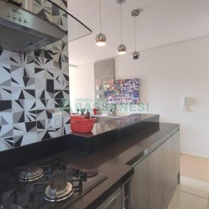 Apartamento com 66m², 2 dormitórios, 2 vagas, no bairro Desvio Rizzo em Caxias do Sul para Alugar