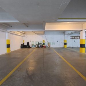 Apartamento com 66m², 2 dormitórios, 2 vagas, no bairro Desvio Rizzo em Caxias do Sul para Alugar