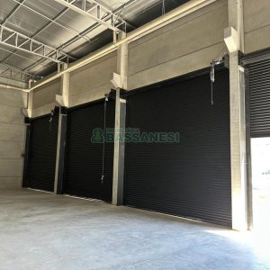 Pavilhão com 1500m², no bairro Jardim das Hortências em Caxias do Sul para Alugar