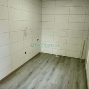 Apartamento com 44m², 2 dormitórios, 1 vaga, no bairro Desvio Rizzo em Caxias do Sul para Comprar