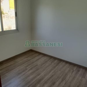 Apartamento com 44m², 2 dormitórios, 1 vaga, no bairro Desvio Rizzo em Caxias do Sul para Comprar