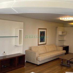 Apto Mobiliado com 141m², 3 dormitórios, 2 vagas, no bairro Panazzolo em Caxias do Sul para Alugar
