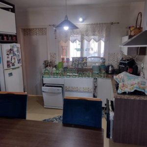 Casa com 242m², 5 dormitórios, 2 vagas, no bairro Charqueadas em Caxias do Sul para Comprar