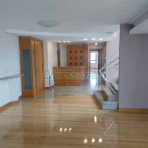 Apto/Cobertura com 423m², 3 dormitórios, 2 vagas, no bairro Medianeira em Caxias do Sul para Comprar