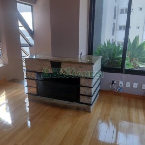 Apto/Cobertura com 423m², 3 dormitórios, 2 vagas, no bairro Medianeira em Caxias do Sul para Comprar