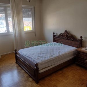 Casa com 154m², 3 dormitórios, 2 vagas, no bairro Cinqüentenário em Caxias do Sul para Comprar