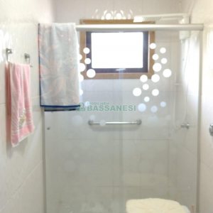 Casa com 231m², 3 dormitórios, no bairro Galópolis em Caxias do Sul para Comprar