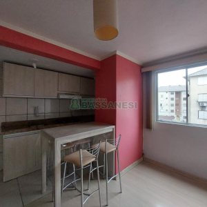 Apto Mobiliado com 60m², 2 dormitórios, 1 vaga, no bairro Nossa Senhora das Graças em Caxias do Sul para Alugar