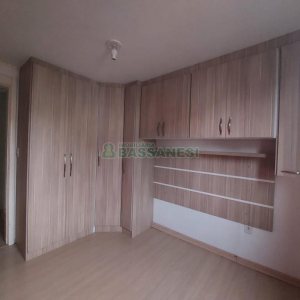 Apto Mobiliado com 60m², 2 dormitórios, 1 vaga, no bairro Nossa Senhora das Graças em Caxias do Sul para Alugar