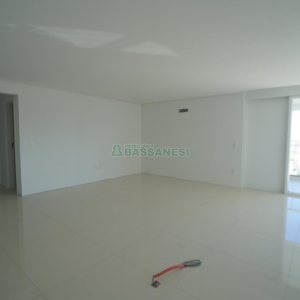 Apartamento com 137m², 3 dormitórios, 3 vagas, no bairro Nossa Senhora de Lourdes em Caxias do Sul para Comprar