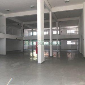 Loja com 534m², 5 vagas, no bairro Lourdes em Caxias do Sul para Alugar