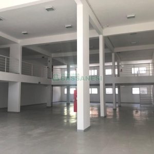 Loja com 534m², 5 vagas, no bairro Lourdes em Caxias do Sul para Alugar
