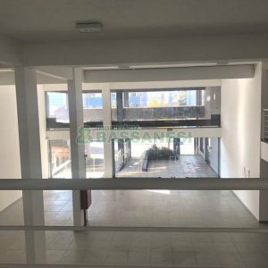 Loja com 534m², 5 vagas, no bairro Lourdes em Caxias do Sul para Alugar