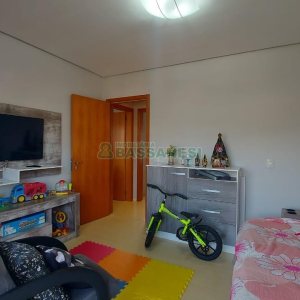 Apartamento com 78m², 3 dormitórios, 1 vaga, no bairro Santa Lúcia em Caxias do Sul para Alugar ou Comprar