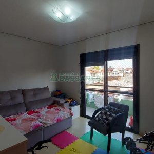 Apartamento com 78m², 3 dormitórios, 1 vaga, no bairro Santa Lúcia em Caxias do Sul para Alugar ou Comprar