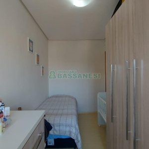 Apartamento com 78m², 3 dormitórios, 1 vaga, no bairro Santa Lúcia em Caxias do Sul para Alugar ou Comprar