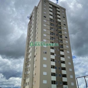 Apartamento com 55m², 2 dormitórios, 1 vaga, no bairro Panazzolo em Caxias do Sul para Comprar