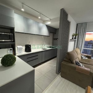 Apartamento com 55m², 2 dormitórios, 1 vaga, no bairro Panazzolo em Caxias do Sul para Comprar