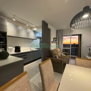 Apartamento com 55m², 2 dormitórios, 1 vaga, no bairro Panazzolo em Caxias do Sul para Comprar