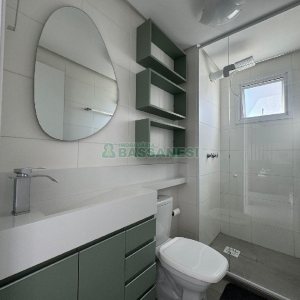 Apartamento com 55m², 2 dormitórios, 1 vaga, no bairro Panazzolo em Caxias do Sul para Comprar