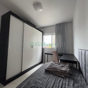 Apartamento com 55m², 2 dormitórios, 1 vaga, no bairro Panazzolo em Caxias do Sul para Comprar