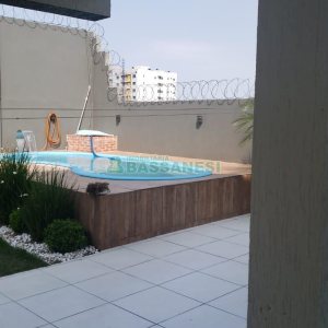 Casa com 265m², 4 dormitórios, 4 vagas, no bairro Vinhedos em Caxias do Sul para Comprar