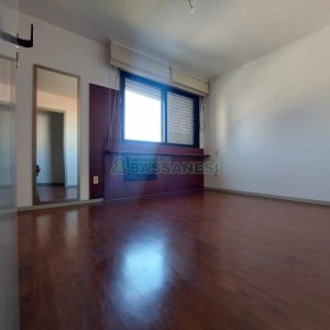 Apartamento com 89m², 1 dormitório, 1 vaga, no bairro Centro em Caxias do Sul para Comprar