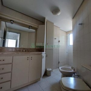 Apartamento com 89m², 1 dormitório, 1 vaga, no bairro Centro em Caxias do Sul para Comprar