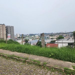 Terreno com 850m², no bairro Colina Sorriso em Caxias do Sul para Comprar