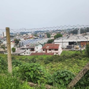 Terreno com 405m², no bairro Colina Sorriso em Caxias do Sul para Comprar