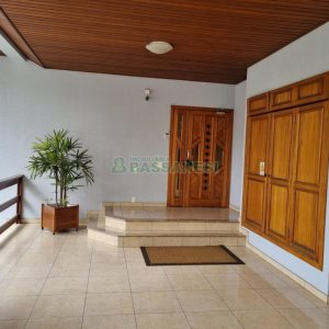 Apartamento com 242m², 3 dormitórios, 3 vagas, no bairro Panazzolo em Caxias do Sul para Comprar