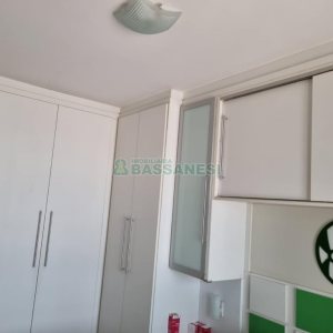Apartamento com 242m², 3 dormitórios, 3 vagas, no bairro Panazzolo em Caxias do Sul para Comprar