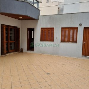 Apartamento com 242m², 3 dormitórios, 3 vagas, no bairro Panazzolo em Caxias do Sul para Comprar